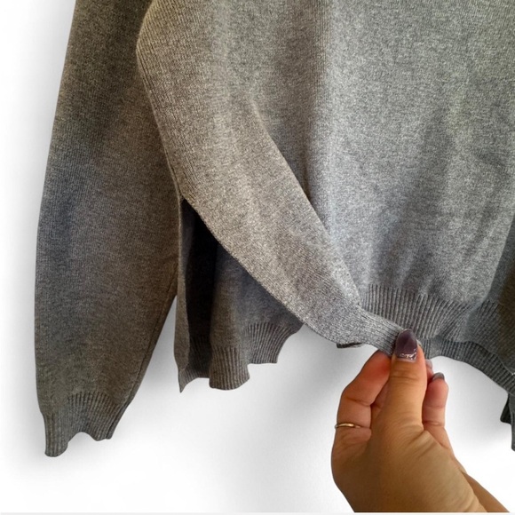 English Factory Gray Crew Neck Sweater with side and back slits size small - Picture 4 of 6